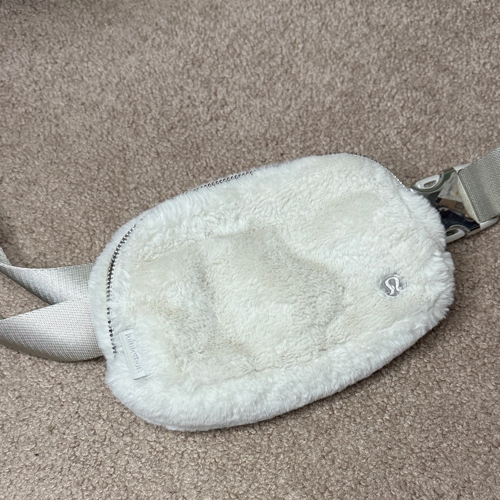 Lululemon White Fleece everywhere belt bag